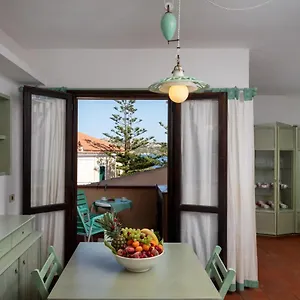 Appartamento Homey Experience - Marina Loft, La Maddalena (Sassari)